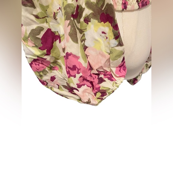 Floral Puff Sleeve Top - Picture 6 of 10